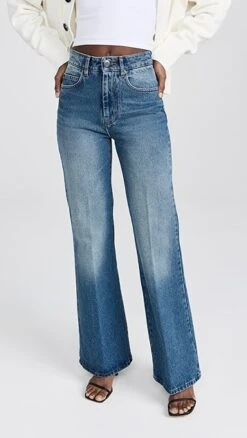 AMI Flare Fit Jeans